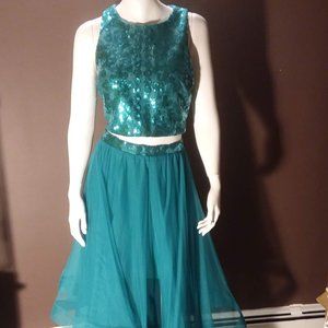 City Triangle 2-piece Size 13 Teal Dress